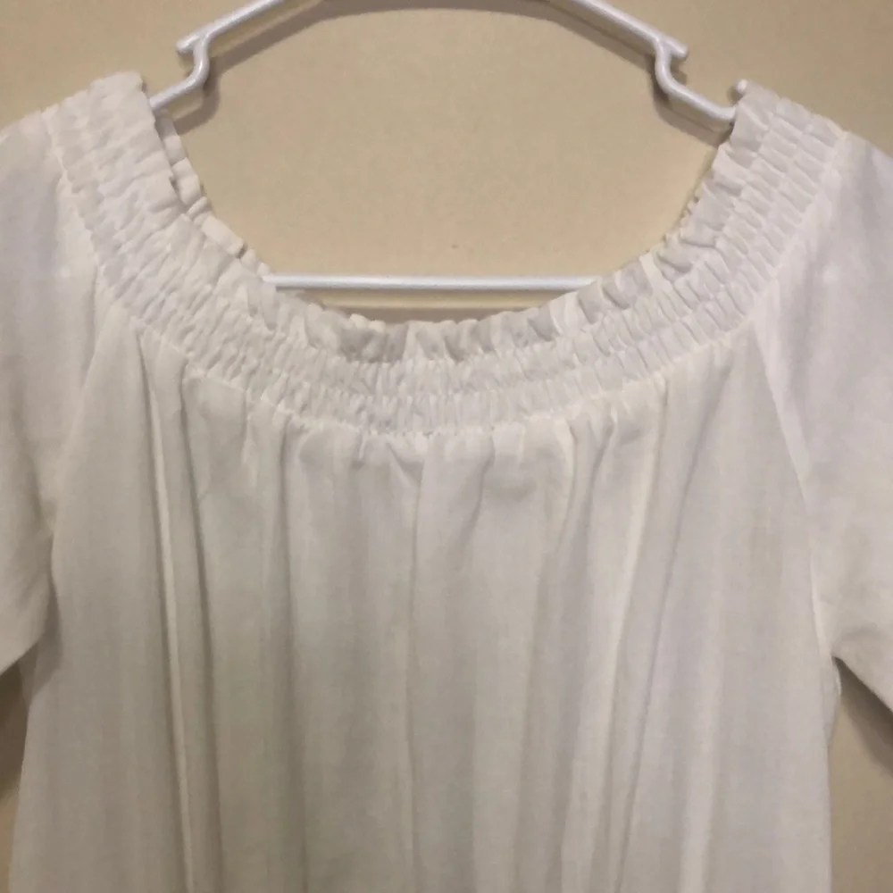 NORACORA white prarie like dress. Size Small. Ribbed at neck. - Picture 5 of 8
